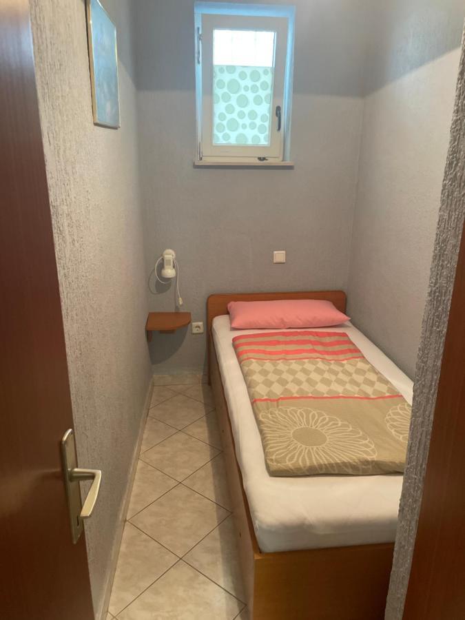 Apartmani Nina Crikvenica Esterno foto