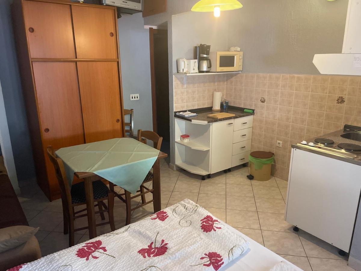 Apartmani Nina Crikvenica Esterno foto