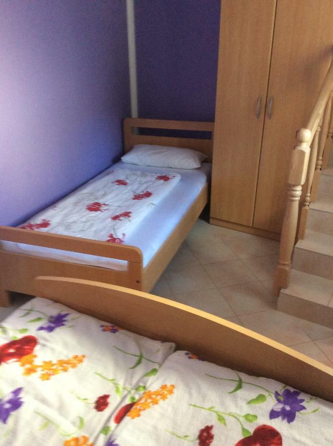 Apartmani Nina Crikvenica Esterno foto