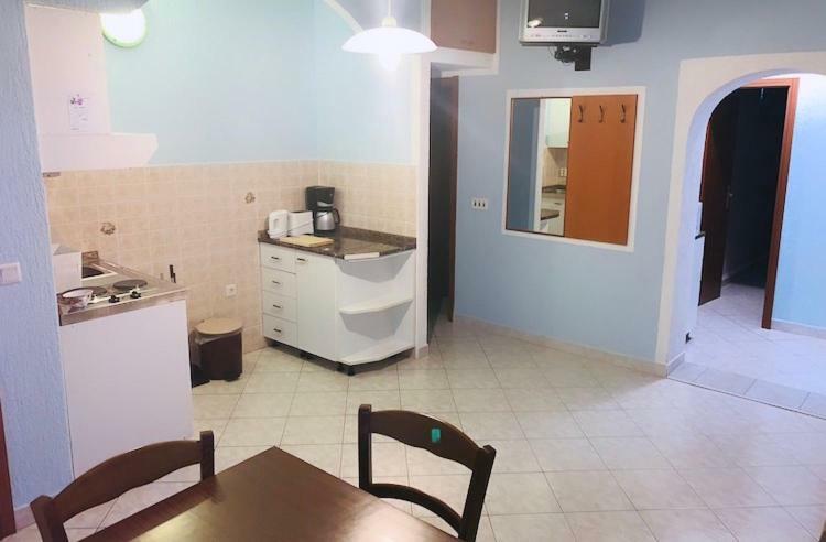 Apartmani Nina Crikvenica Esterno foto