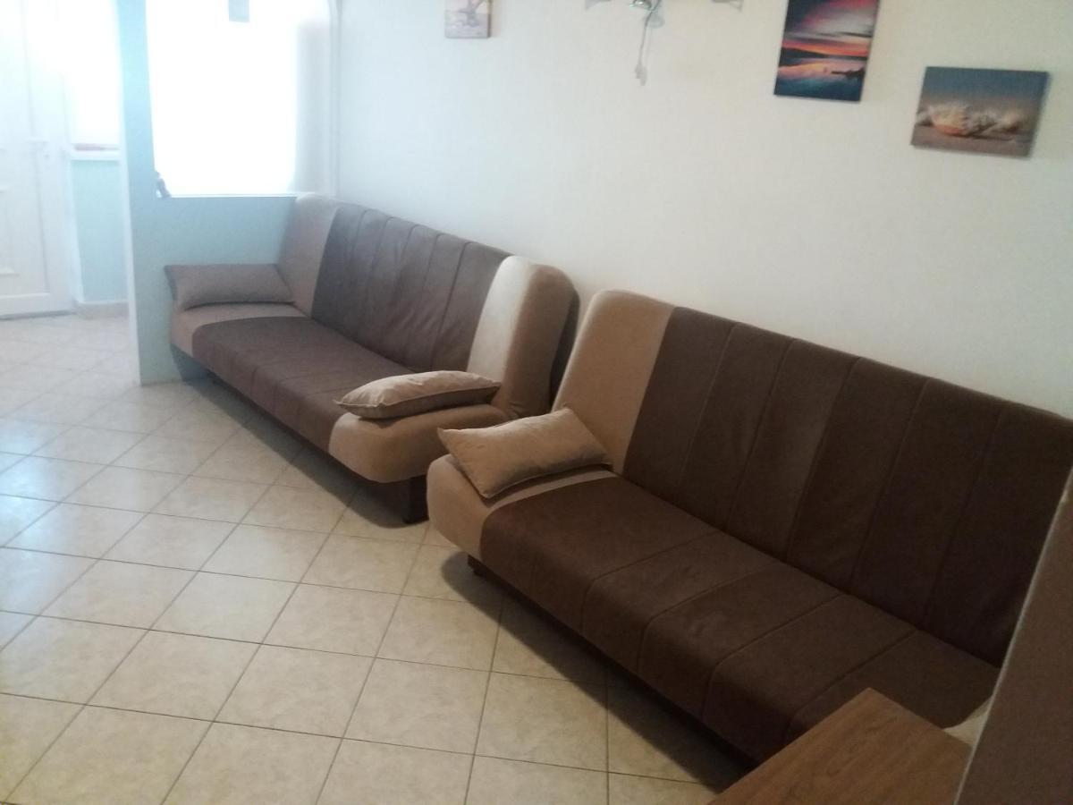 Apartmani Nina Crikvenica Esterno foto